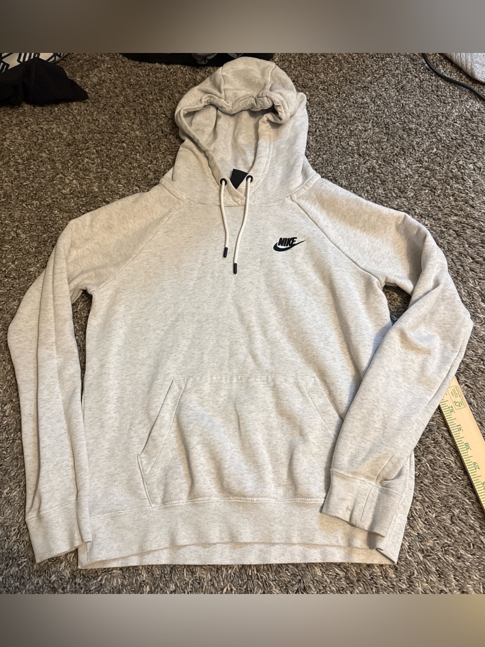 Nike Women’s Light Heather Gray Pullover Hoodie with Black Swoosh